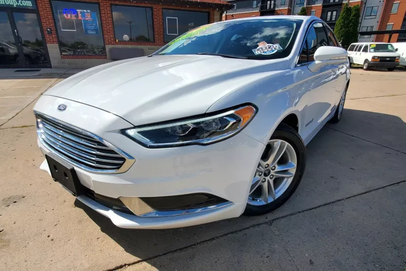 2018 Ford Fusion Hybrid SE photo 1