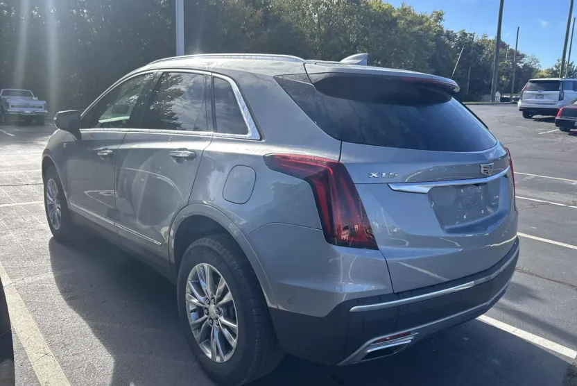 2023 Cadillac XT5 Premium Luxury photo 1