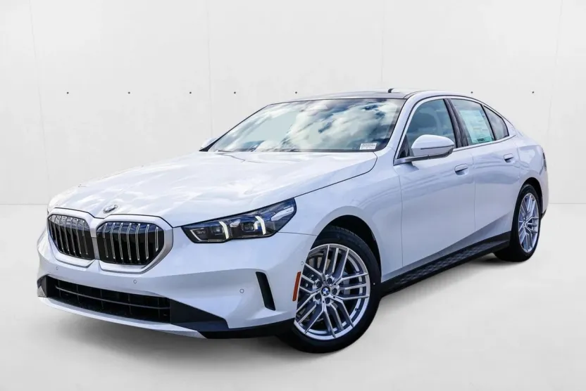 2025 Bmw 530i xDrive Sedan photo 1