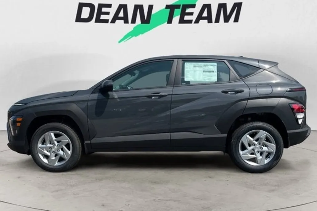 2026 Hyundai Kona SE photo 1