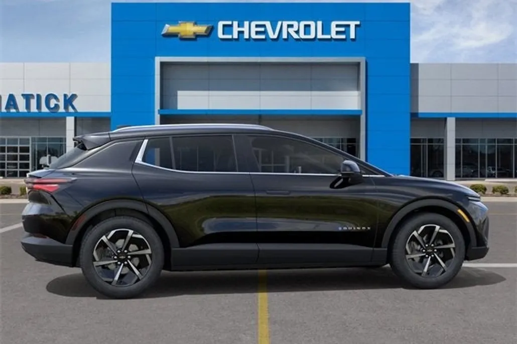2026 Chevrolet Equinox EV 1LT photo 1