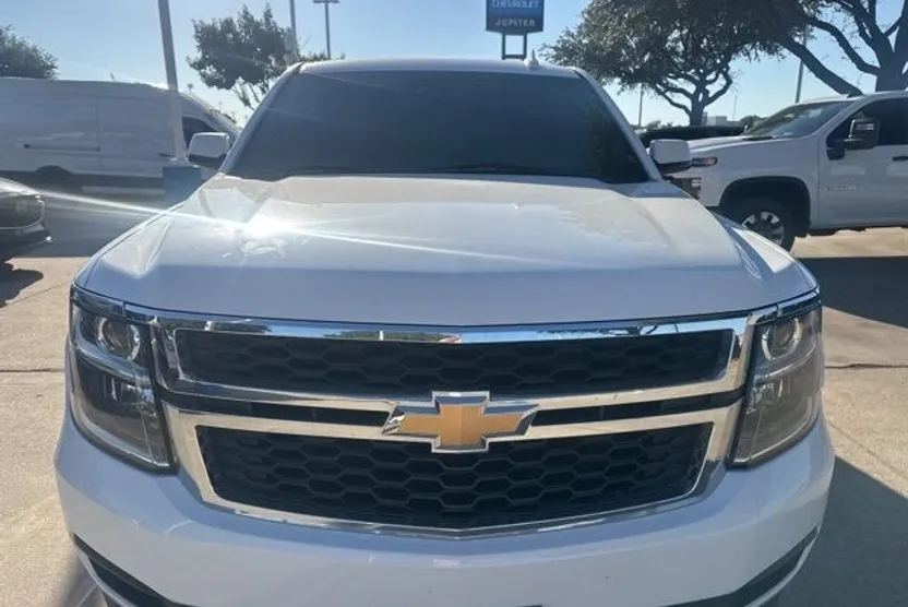 2020 Chevrolet Tahoe LT photo 1