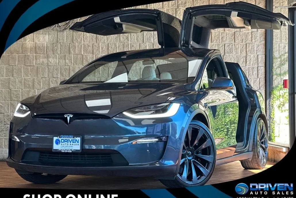 2022 Tesla Model X Plaid photo 1