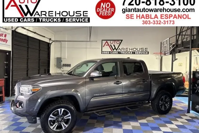 2016 Toyota Tacoma TRD Off-Road photo 1