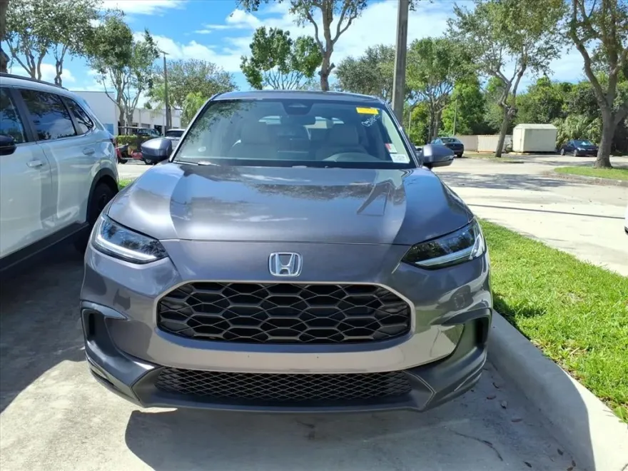 2023 Honda HR-V LX photo 1