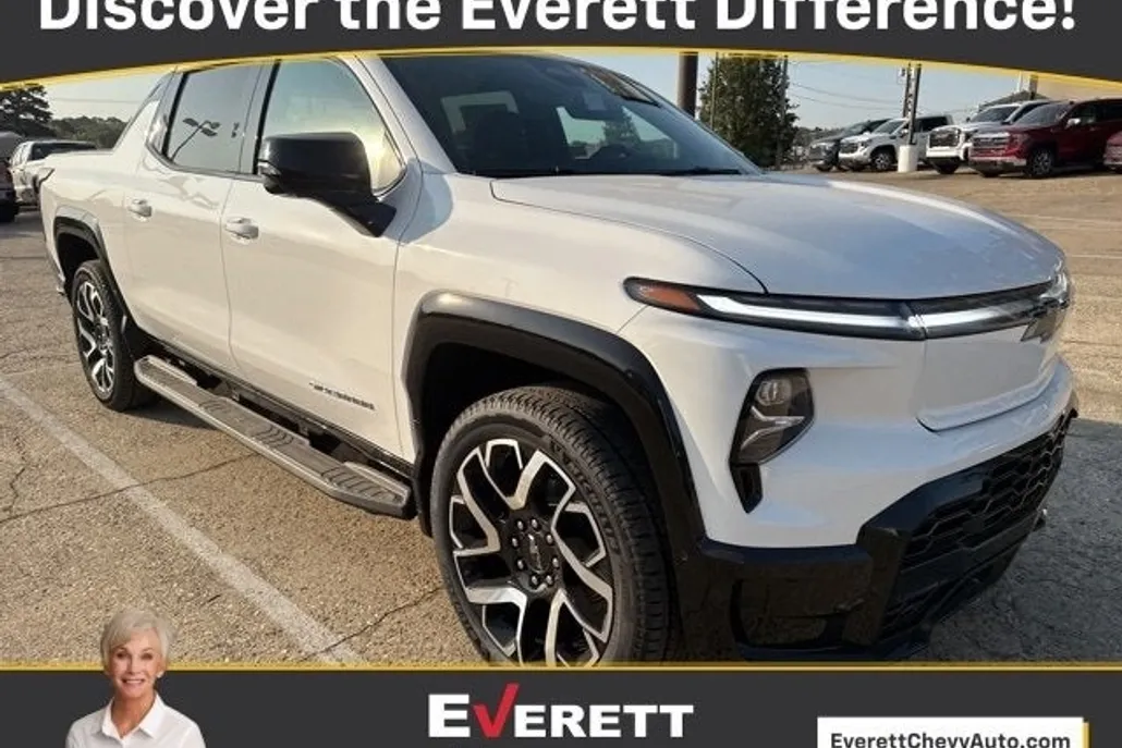 2024 Chevrolet Silverado EV RST photo 1