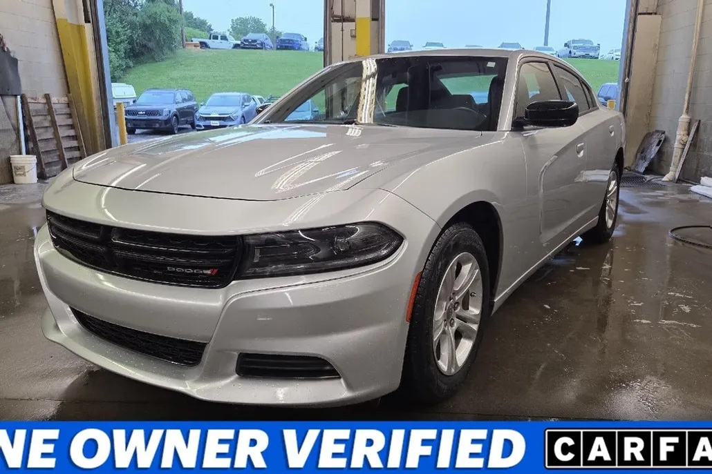 2023 Dodge Charger SXT photo 1