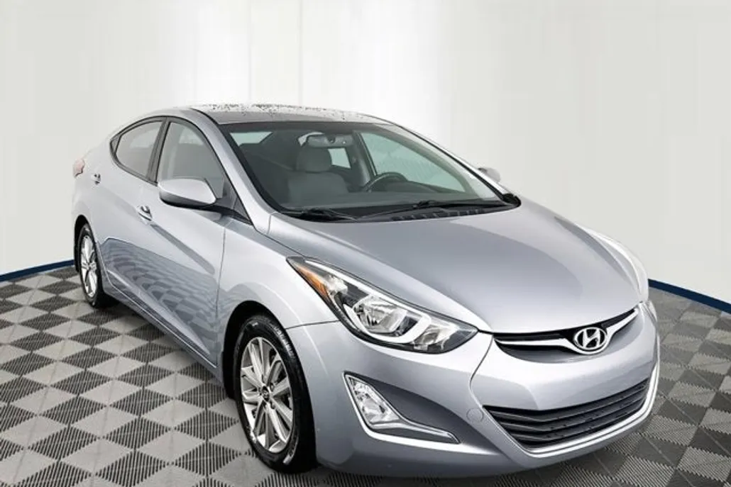 2015 Hyundai Elantra SE photo 1