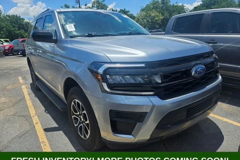 2024 Ford Expedition XL photo 1