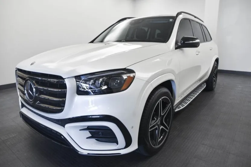 2024 Mercedes Benz GLS 450 photo 1