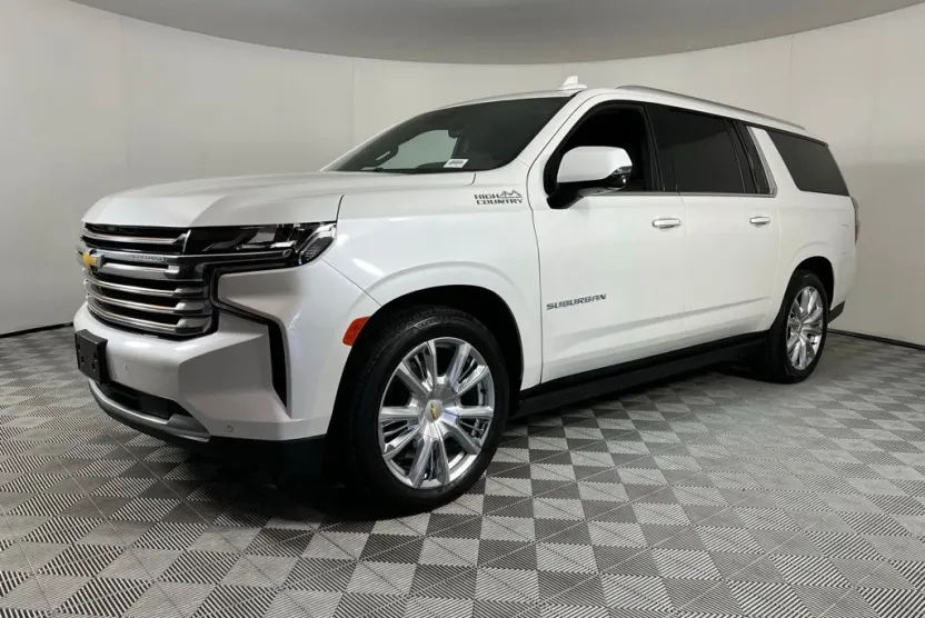 2024 Chevrolet Suburban High Country photo 1