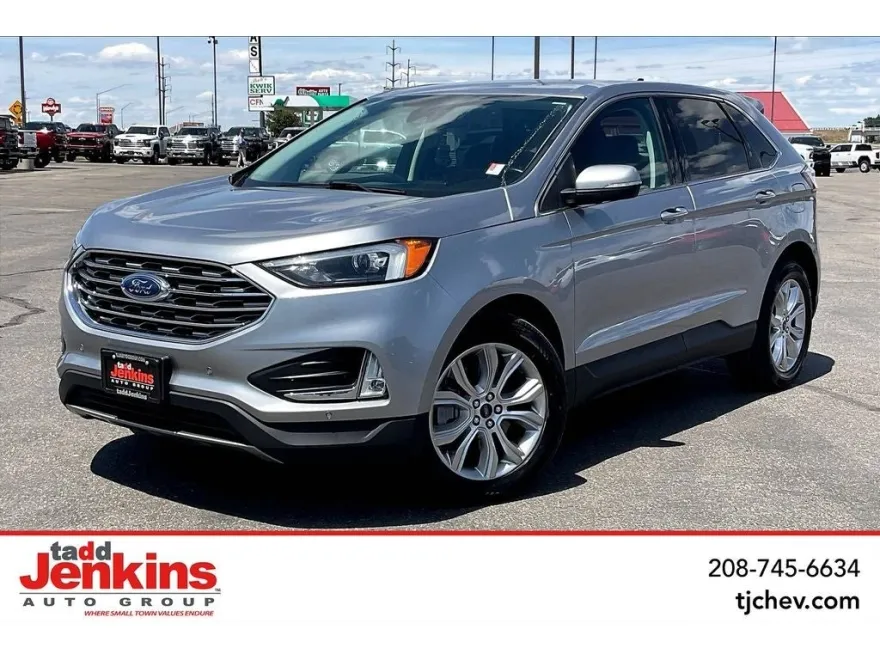 2022 Ford Edge Titanium photo 1