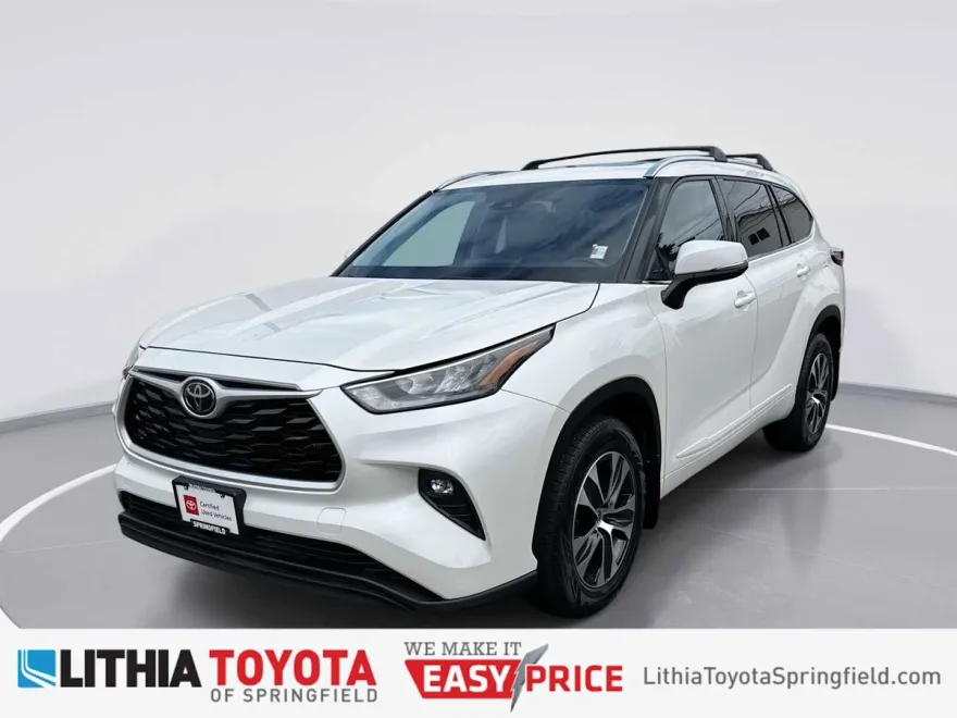 2020 Toyota Highlander XLE photo 1