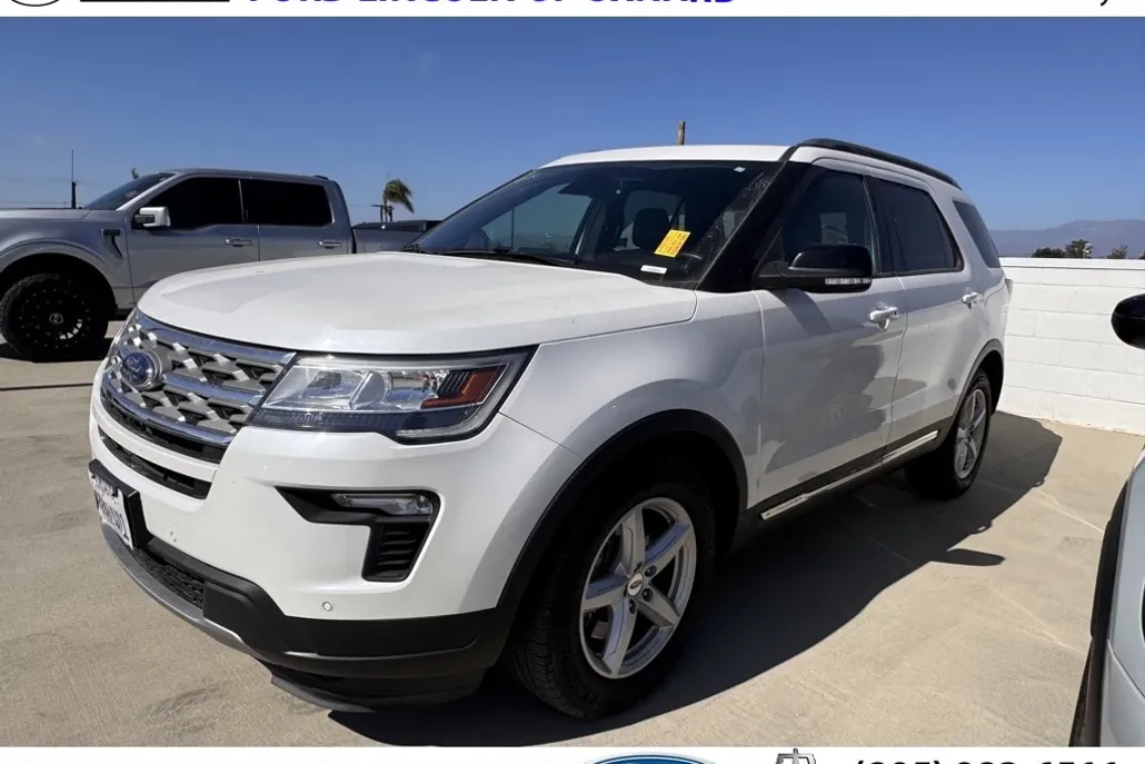 2018 Ford Explorer XLT photo 1