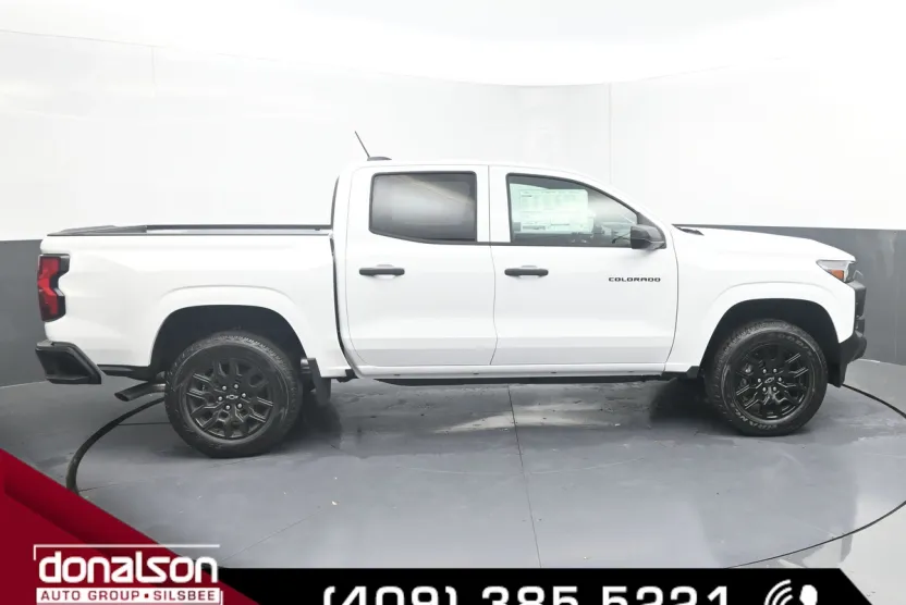 2025 Chevrolet Colorado Work Truck photo 1