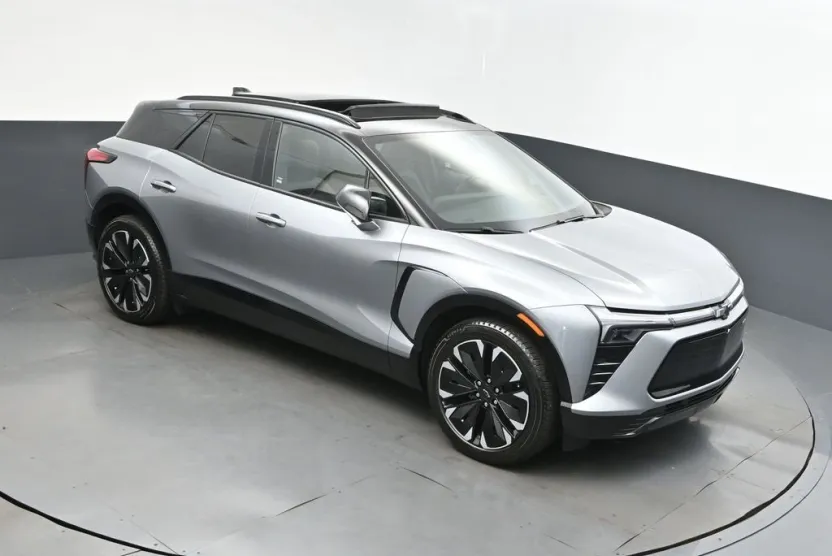 2025 Chevrolet Blazer EV RS photo 1