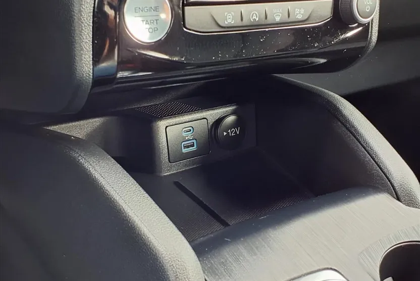 2023 Ford Escape ST-Line photo 1