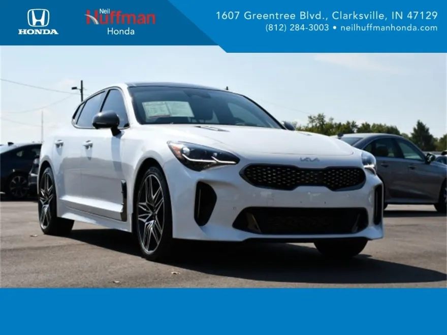 2022 Kia Stinger GT2 photo 1