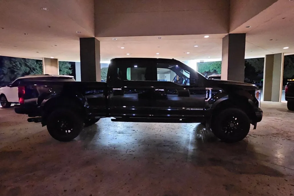 2017 Ford F-350 Platinum photo 1