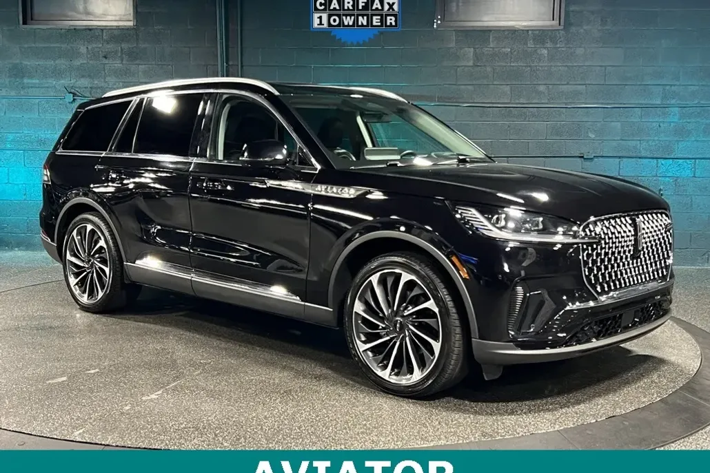 2025 Lincoln Aviator Reserve photo 1