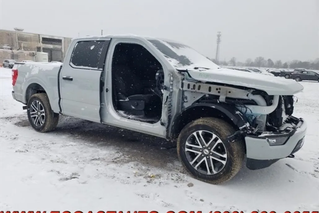 2023 Ford F-150 XLT photo 1