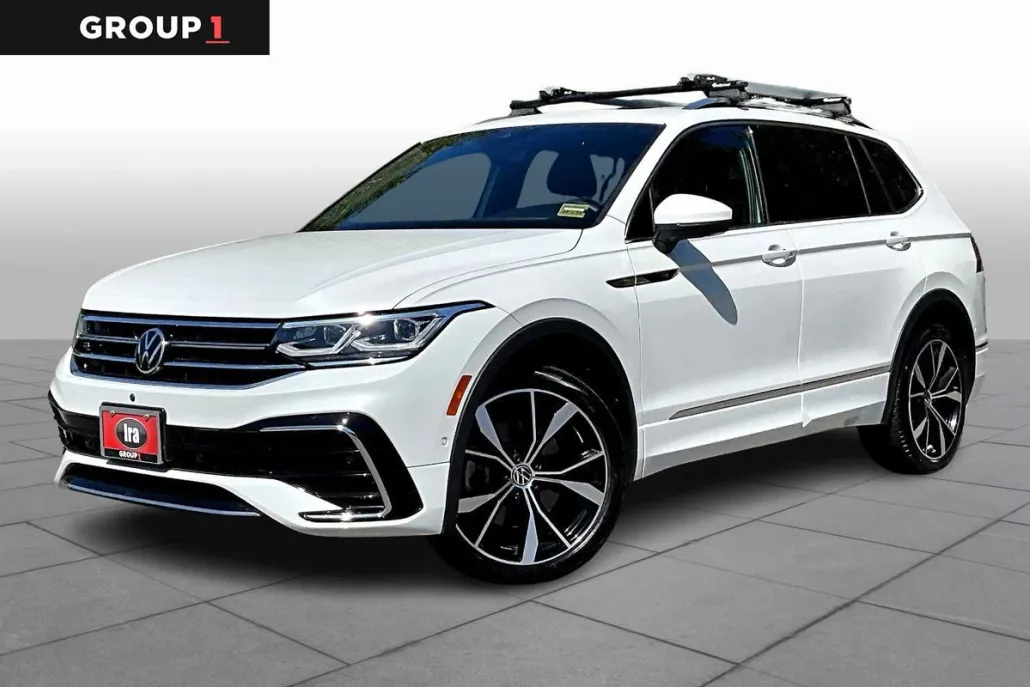 2023 Volkswagen Tiguan SEL R-Line Black photo 1