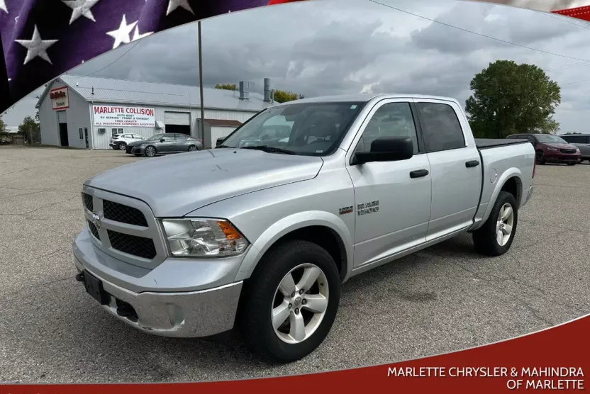 2017 Ram 1500 SLT photo 1