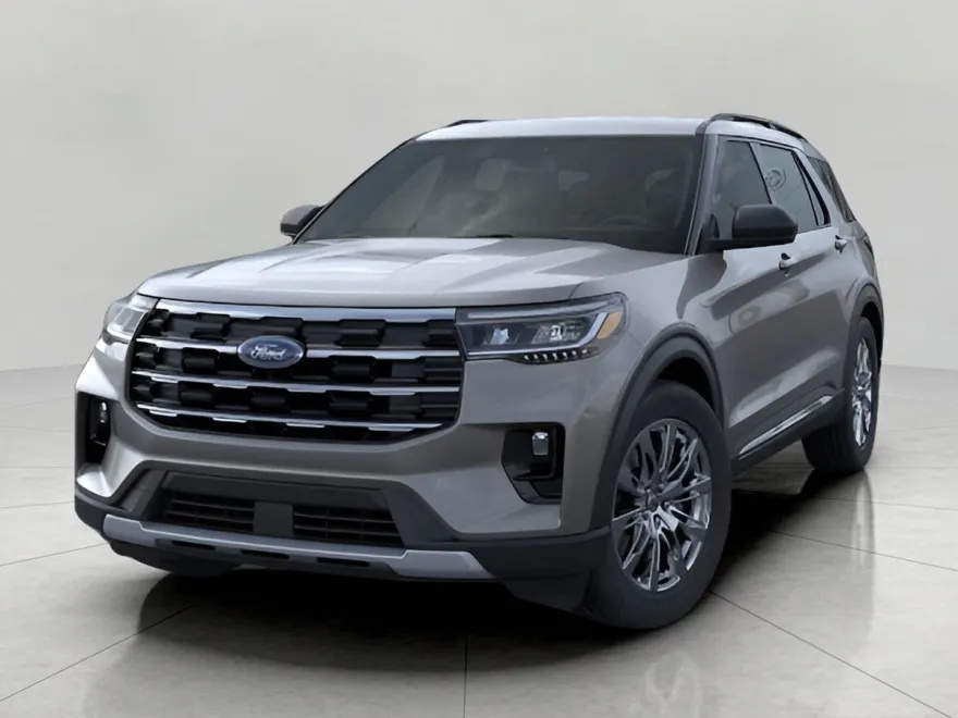 2025 Ford Explorer photo 1