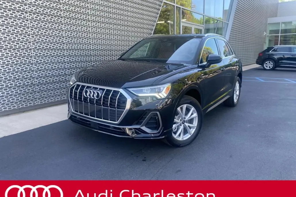 2025 Audi Q3 S line Premium Plus photo 1