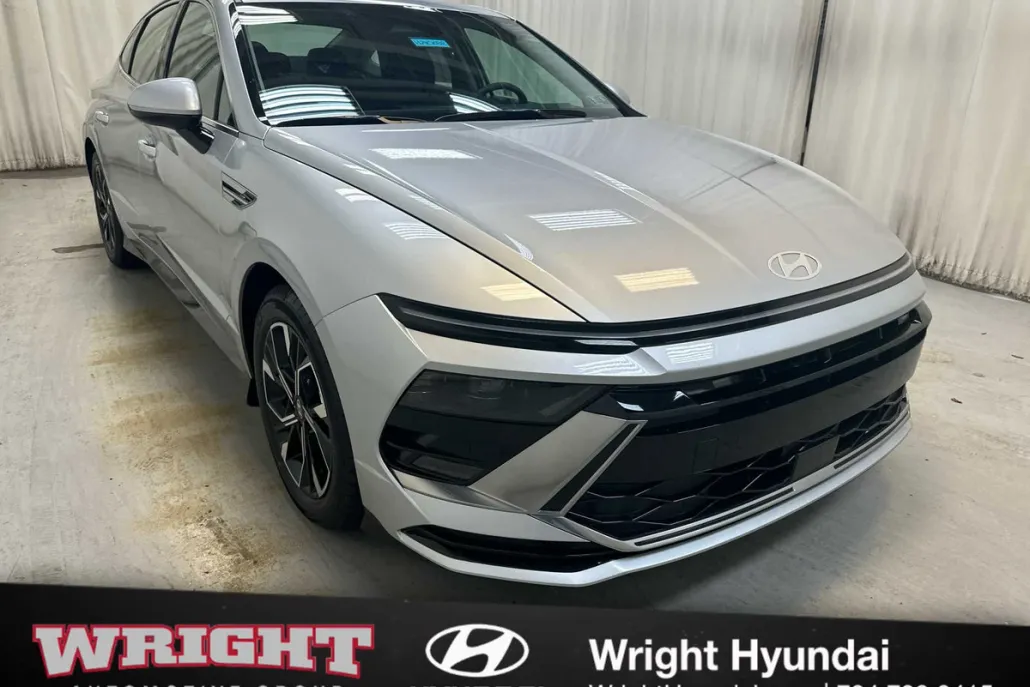 2024 Hyundai Sonata SEL photo 1