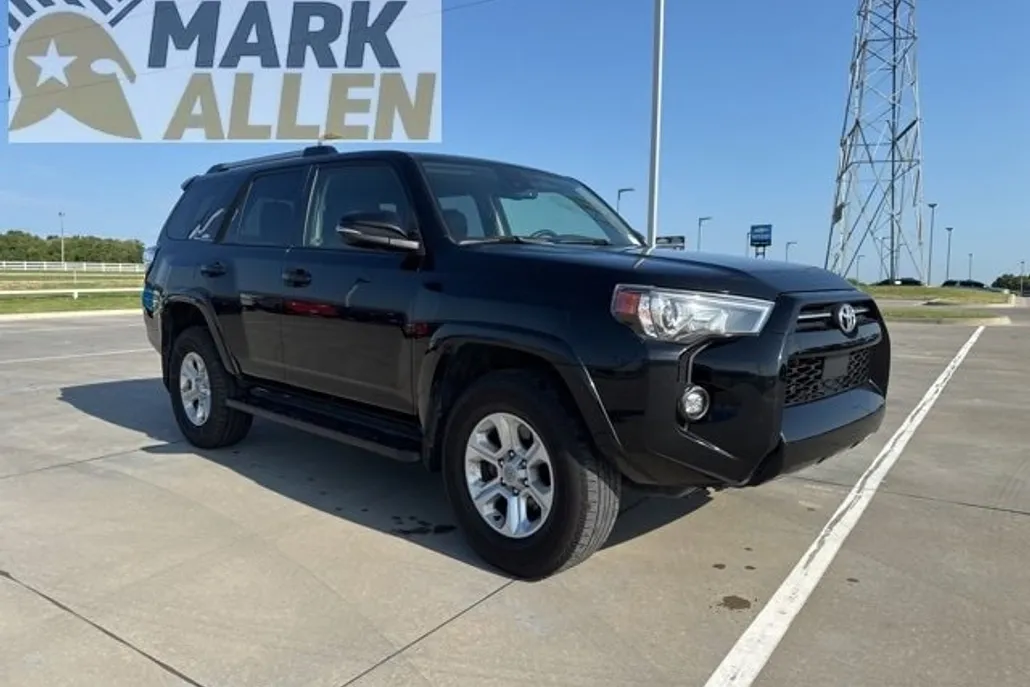 2024 Toyota 4Runner SR5 Premium photo 1