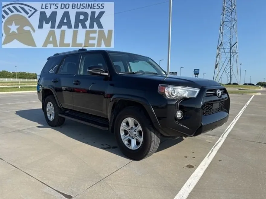 2024 Toyota 4Runner SR5 Premium photo 1