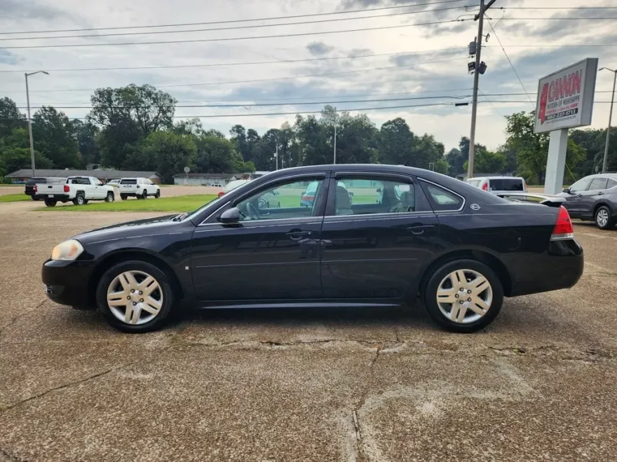 2009 Chevrolet Impala 2LT photo 1
