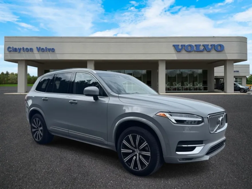 2024 Volvo XC90 B5 AWD Plus photo 1