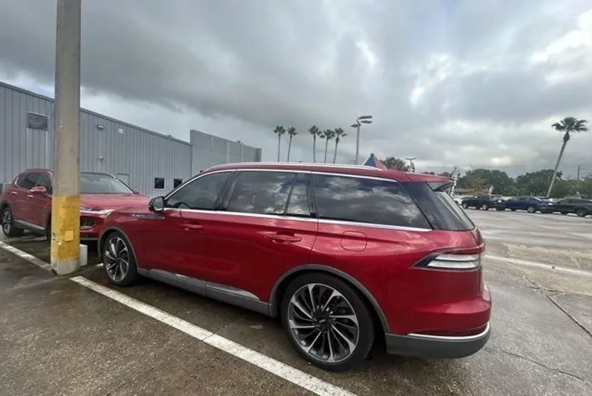 2020 Lincoln Aviator Reserve photo 1