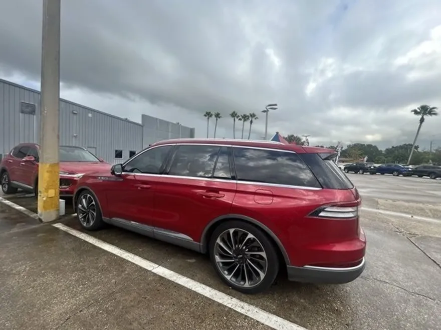 2020 Lincoln Aviator Reserve photo 1
