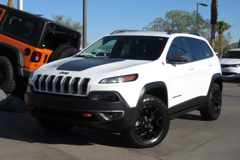 2018 Jeep Cherokee Trailhawk photo 1