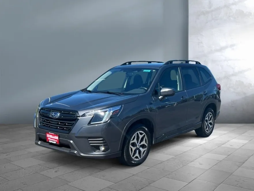 2024 Subaru Forester Premium Base photo 1