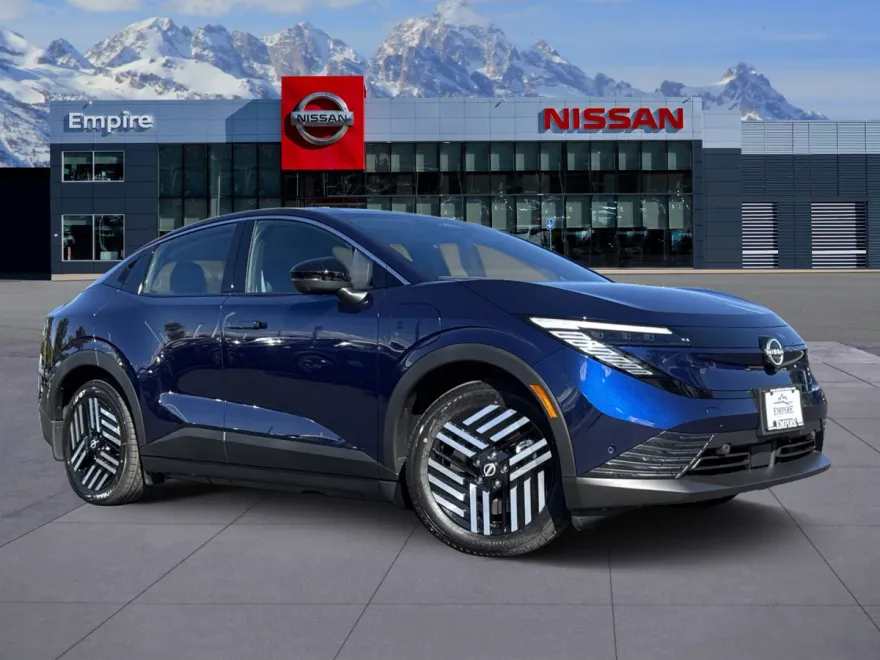 2026 Nissan Leaf SV photo 1