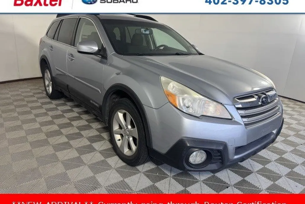 2014 Subaru Outback 2.5i Premium photo 1