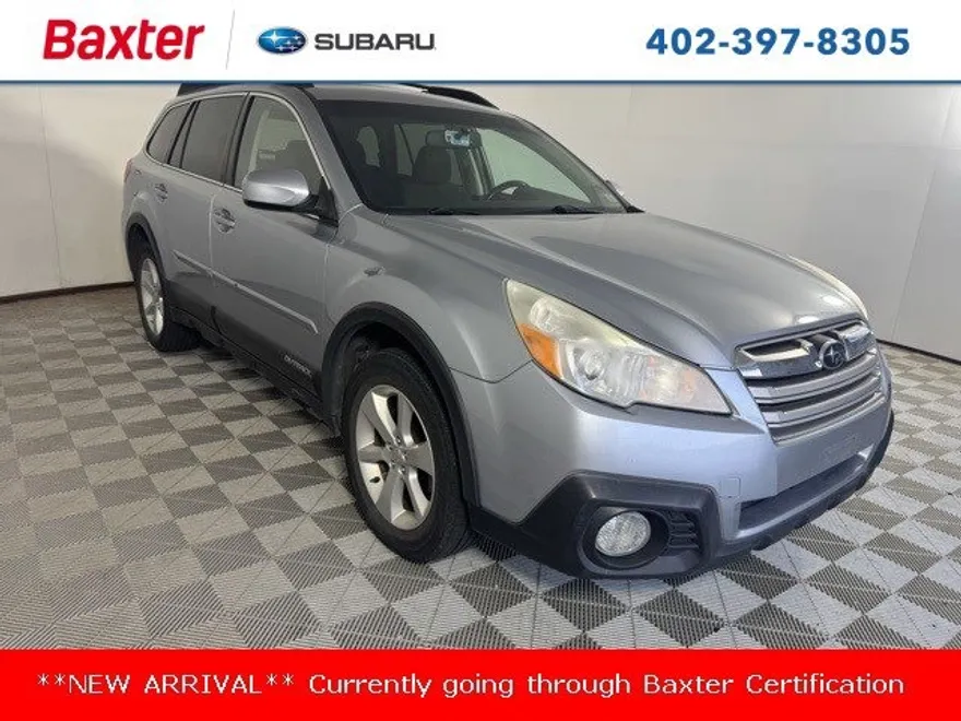 2014 Subaru Outback 2.5i Premium photo 1
