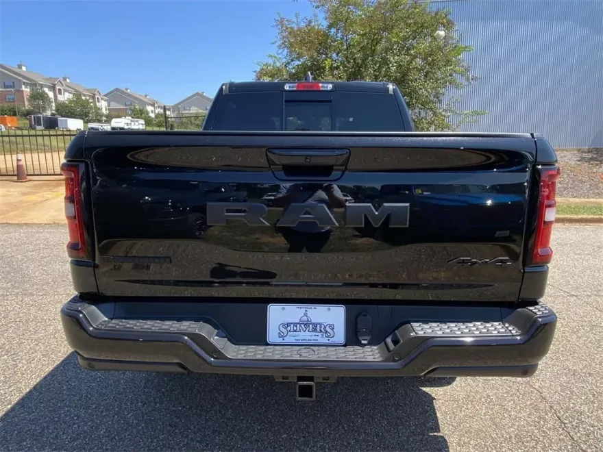 2025 Ram 1500 Big Horn photo 1
