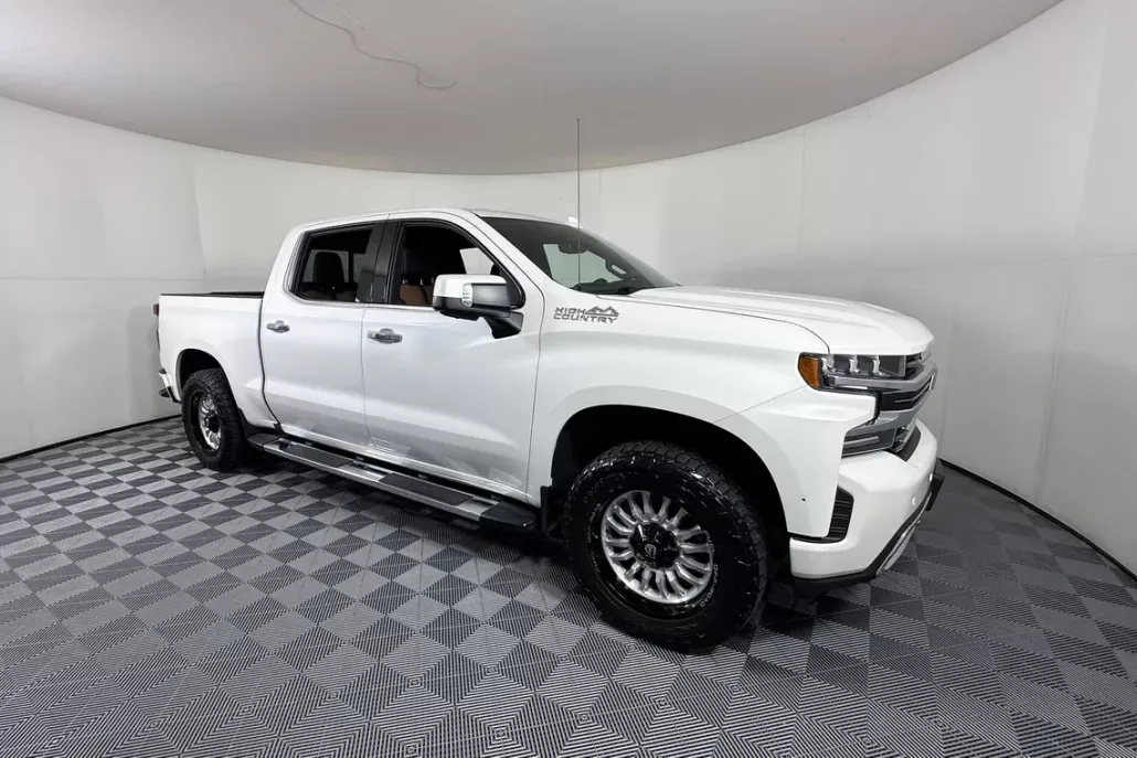 2022 Chevrolet Silverado 1500 High Country photo 1