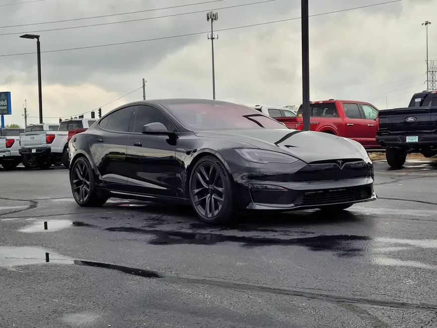 2021 Tesla Model S Plaid photo 1