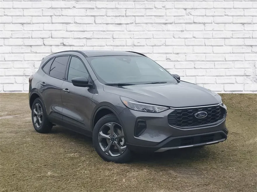 2025 Ford Escape ST-Line photo 1