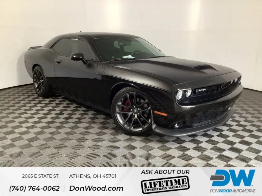2021 Dodge Challenger R/T photo 1