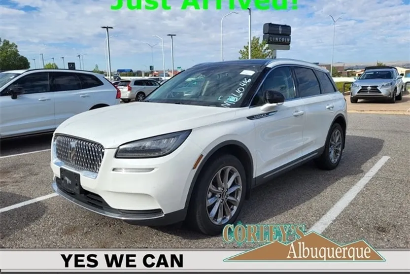2021 Lincoln Corsair Standard photo 1