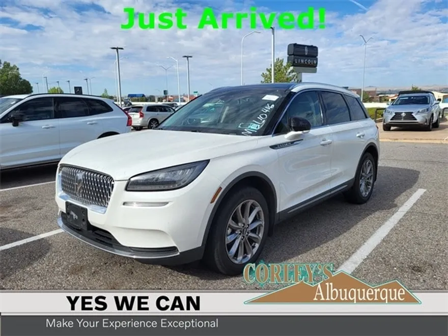 2021 Lincoln Corsair Standard photo 1