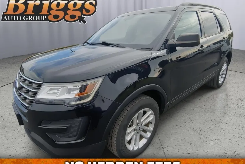 2017 Ford Explorer Base photo 1