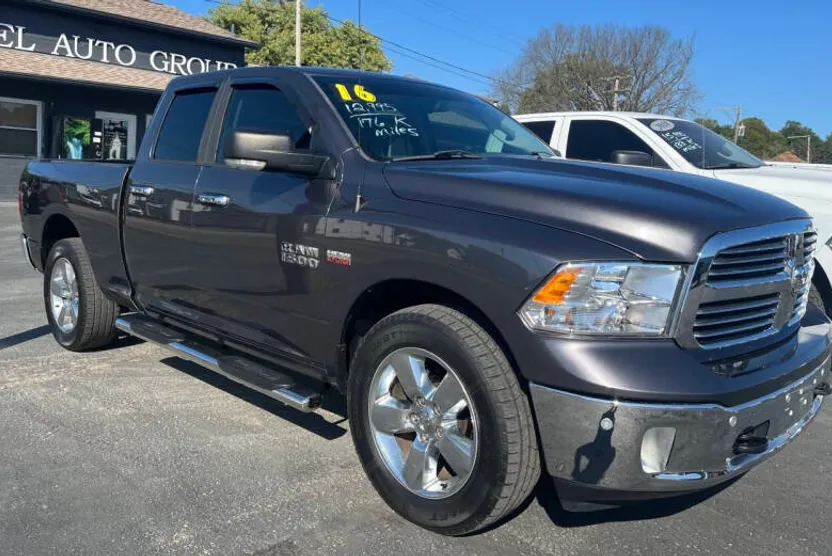 2016 Ram 1500 Big Horn photo 1